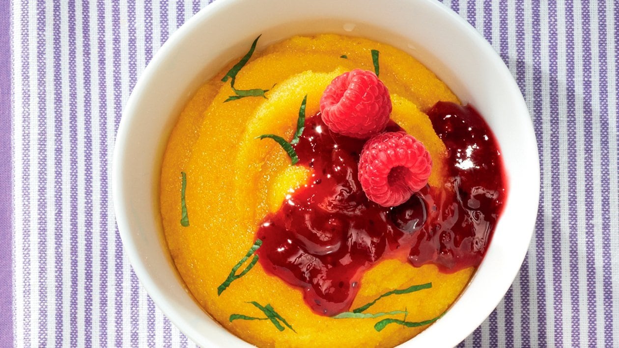 Polenta de mango y albaricoque con gelatina de frutos rojos – - Receta - UFS