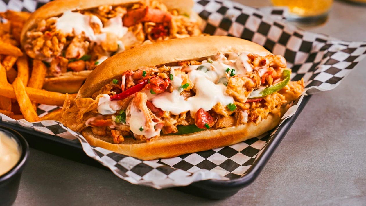 Cheesesteak de pollo, bacon y queso ranchero – - Receta - UFS